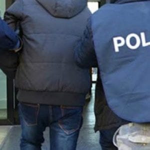 Parte dal Friuli per rifornirsi di droga a Muggia, arrestato fuori dal supermercato