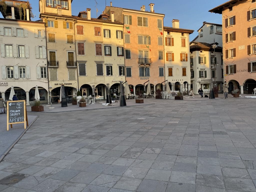 Fvg, bando da un milione di euro per attività e locali storici della regione