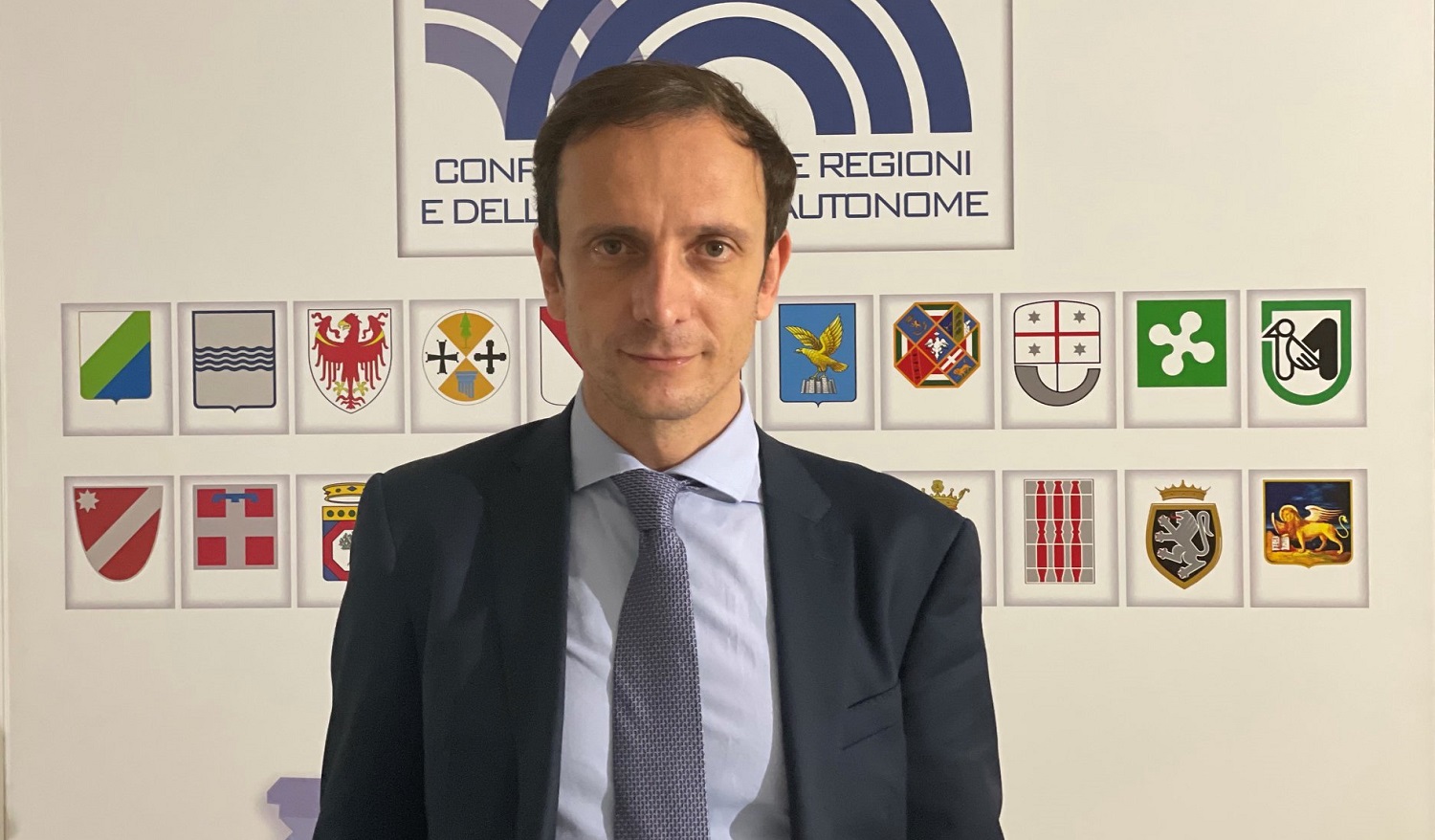 Friuli Oggi: Già da lunedì i divieti per i no vax nel Fvg che diventerà zona gialla, la Regione anticipa il Super Green Pass