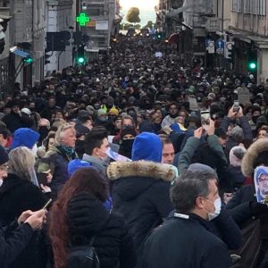 Brindisi no vax nelle piazze del Fvg, i "dissidenti" pronti a ritrovarsi per festeggiare il Capodanno