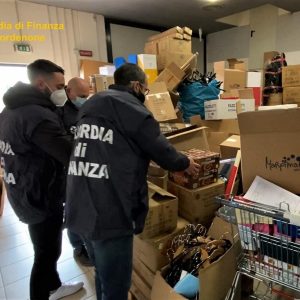Fuochi pirotecnici pericolosi, sequestrati in Friuli oltre 80mila pezzi
