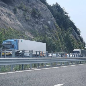 Scontro in autostrada a Tarvisio tra un furgone ed un camion, un ferito grave