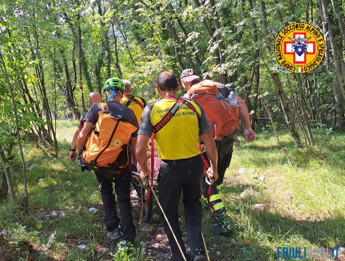 Colto da un malore a Socchieve, soccorso un 75enne