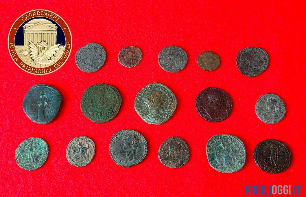 L'Arma sequestra 62 monete antiche, donate al Museo di Aquileia