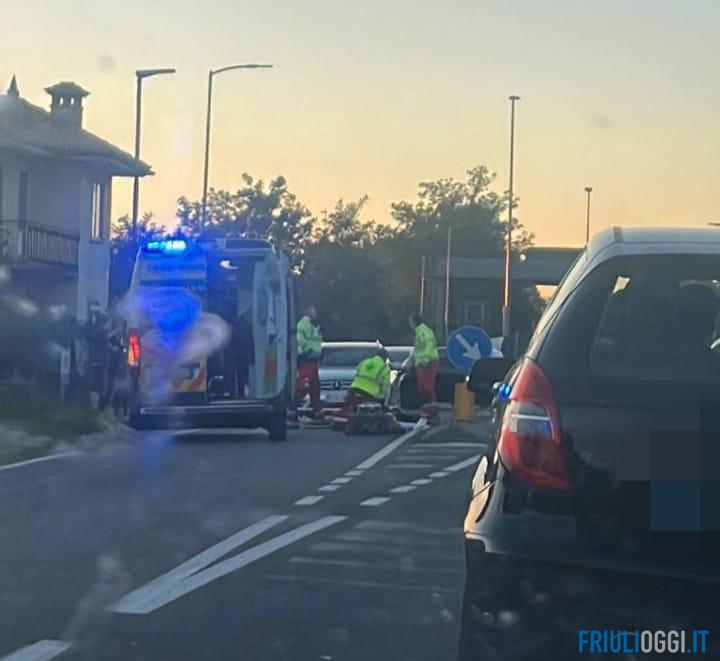 San Giovanni al Natisone, investito da un'auto è grave