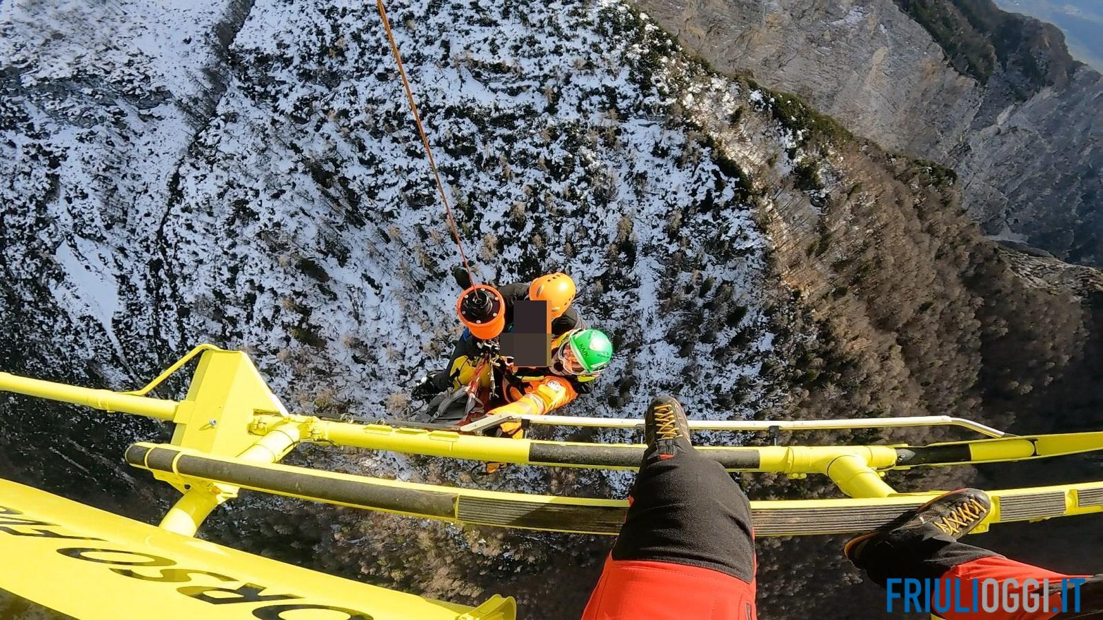 Cade e scivola per 50 metri vicino alla cima del Monte Amariana