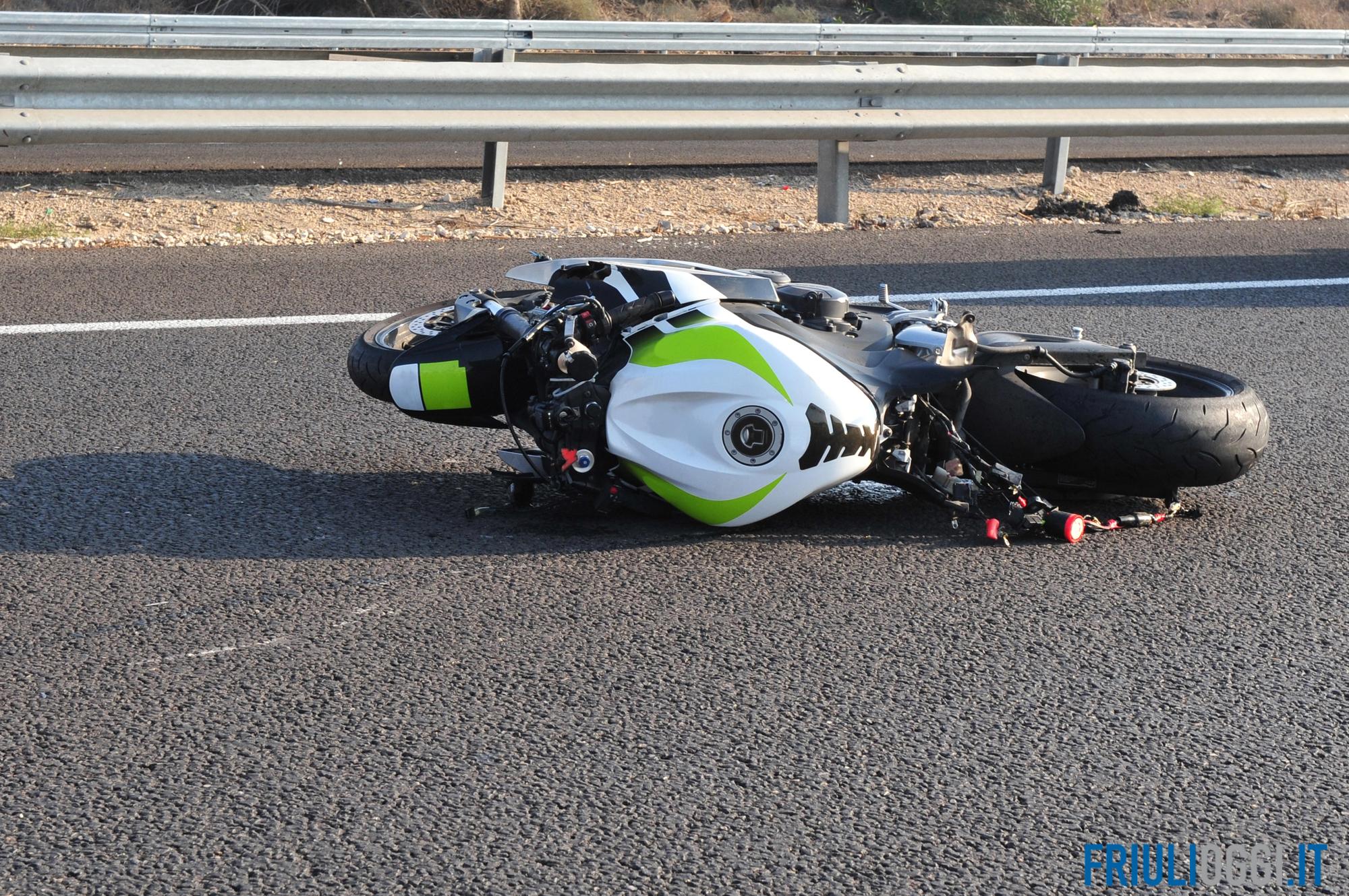 Incidente in moto a Lusevera, 60enne elitrasportato in ospedale