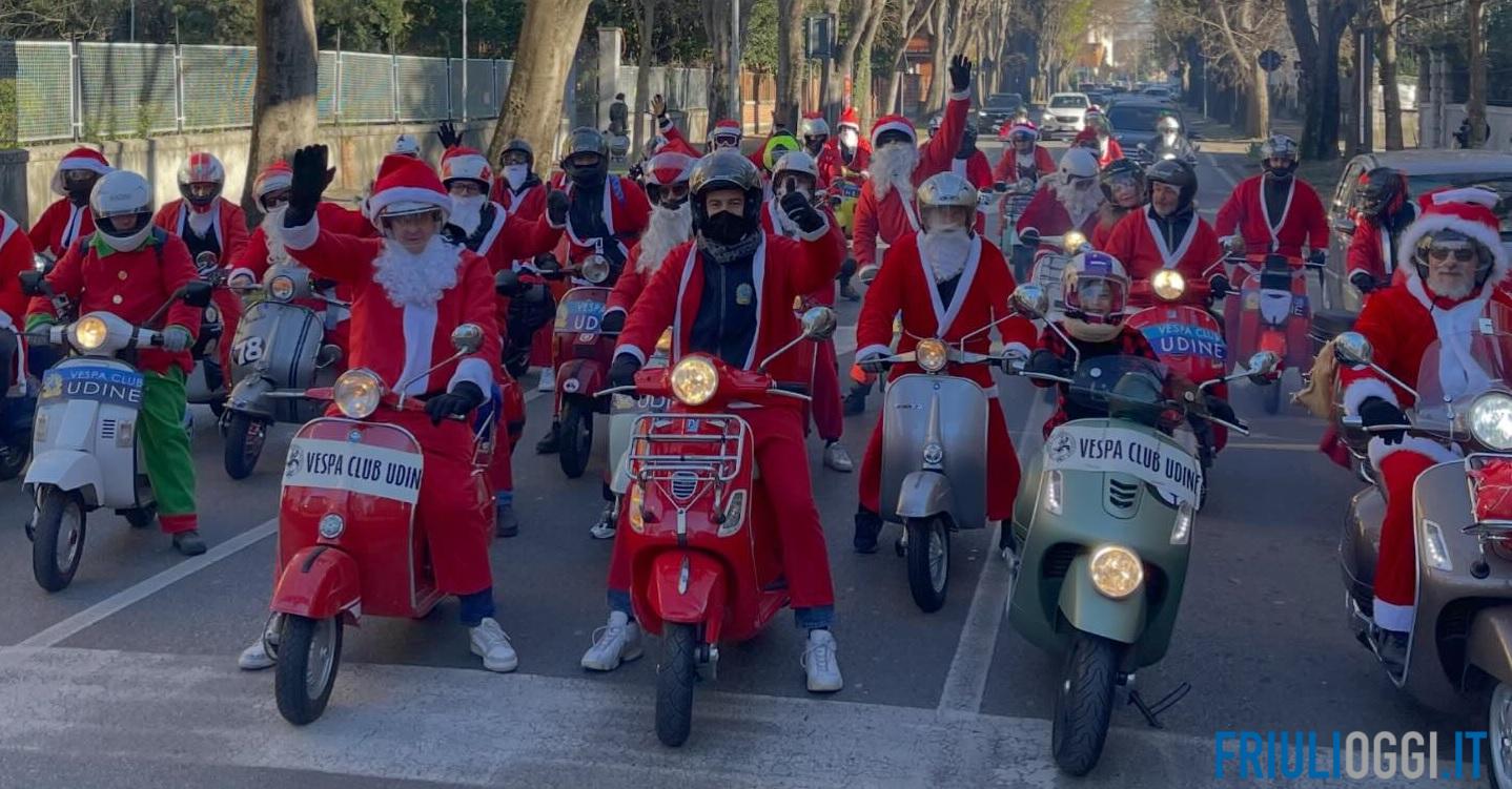 Biglietto Pop-up 3D 'Messaggio In Bottiglia' – Babbo Natale Con Regali – Fatto A Mano In Irlanda
