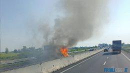 incendio camion a4