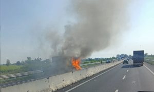 incendio camion a4