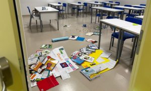 vandali scuola primaria Lozer di Torre di Pordenone