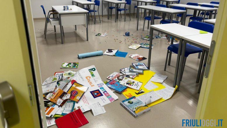 vandali scuola primaria Lozer di Torre di Pordenone