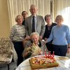 La sarta Prima Biason festeggia 105 anni a Pordenone con il sindaco Alessandro Basso