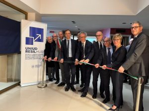 Il taglio del nastro a palazzo Fantoni a Gemona di UNIUD RESILHub, la Scuola di Resilienza