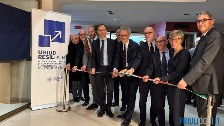 Il taglio del nastro a palazzo Fantoni a Gemona di UNIUD RESILHub, la Scuola di Resilienza