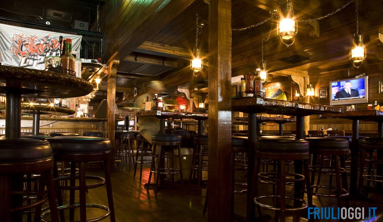 Stretta su bar e locali di Udine, nuove regole per chi vuole aprire