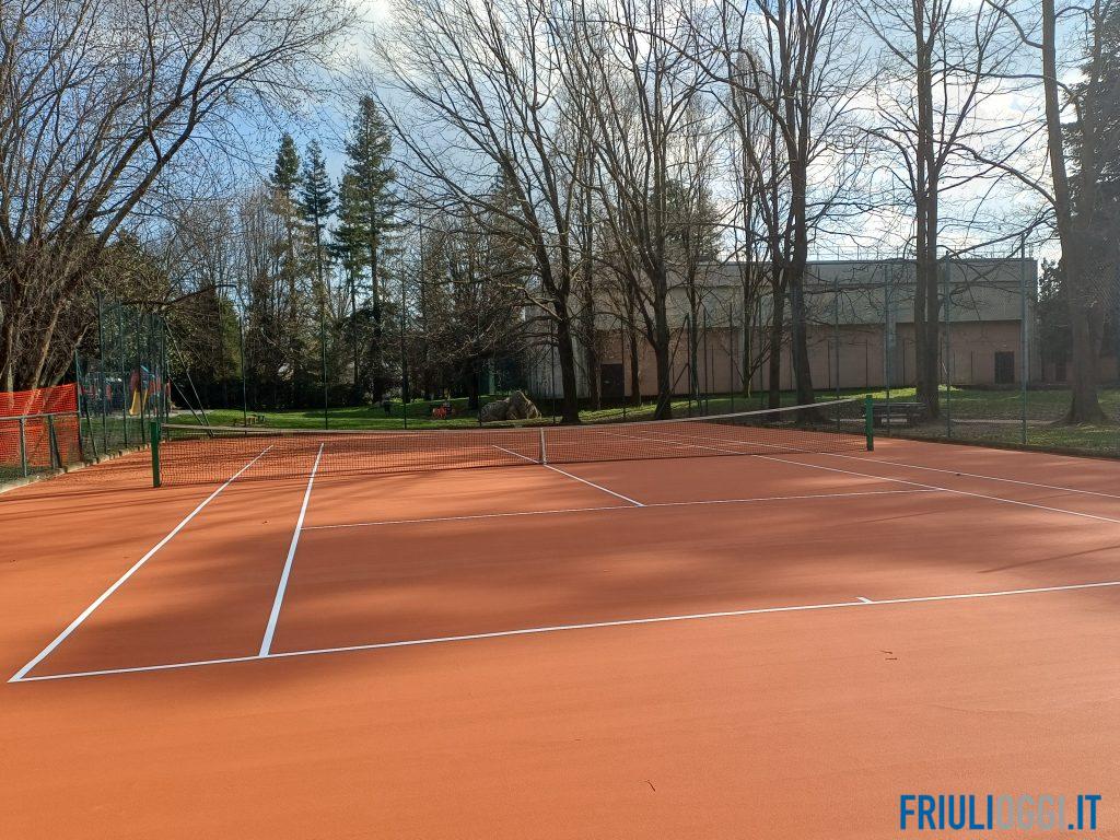 Il campo da tennis del Parco Ilaria Alpi di Udine rimesso a nuovo