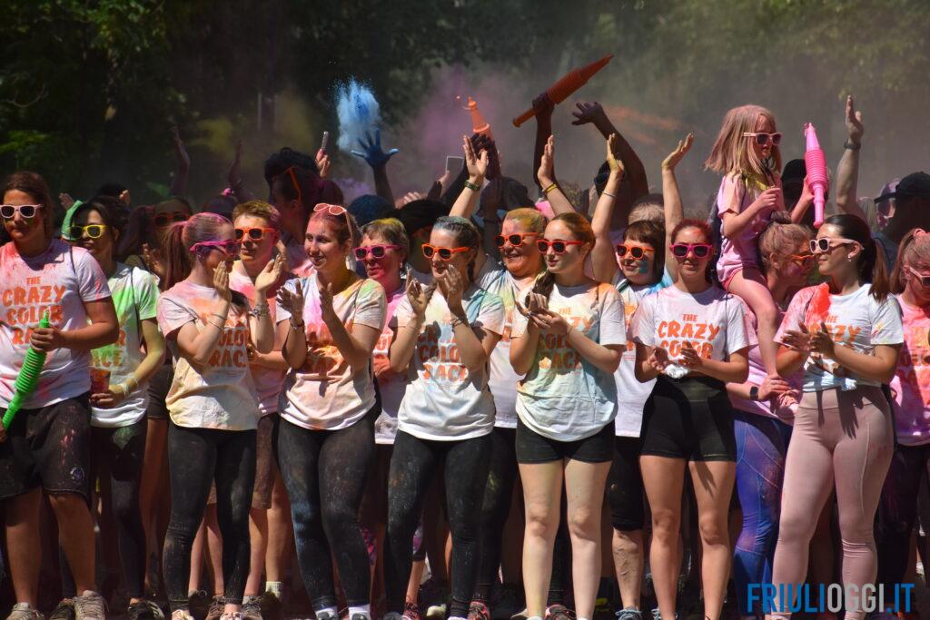 Lago dei Tre Comuni, torna la Crazy Color Race: corsa, colori e solidarietà