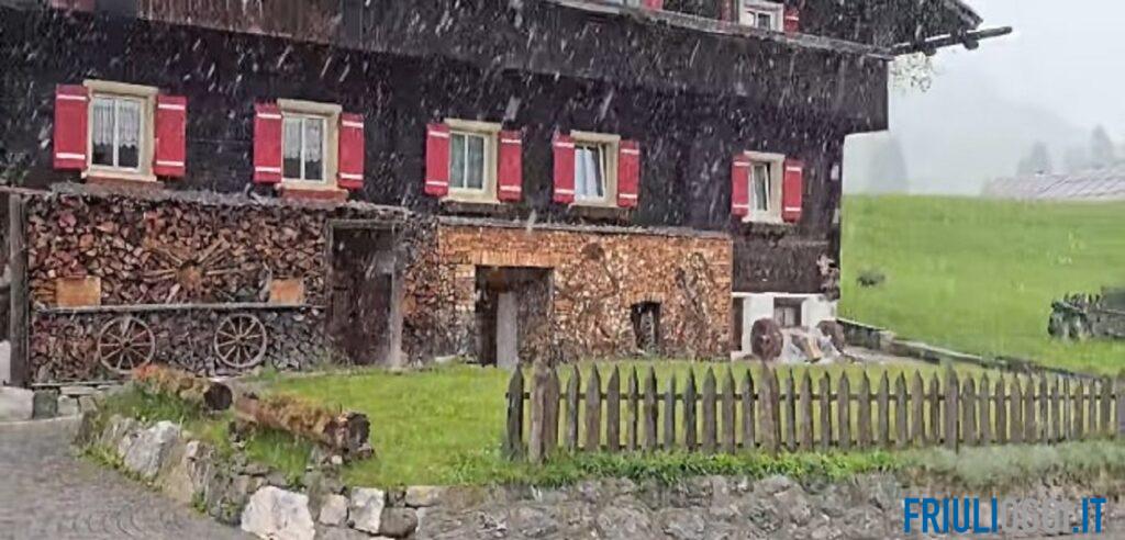 A metà maggio con la neve: il video da Sappada