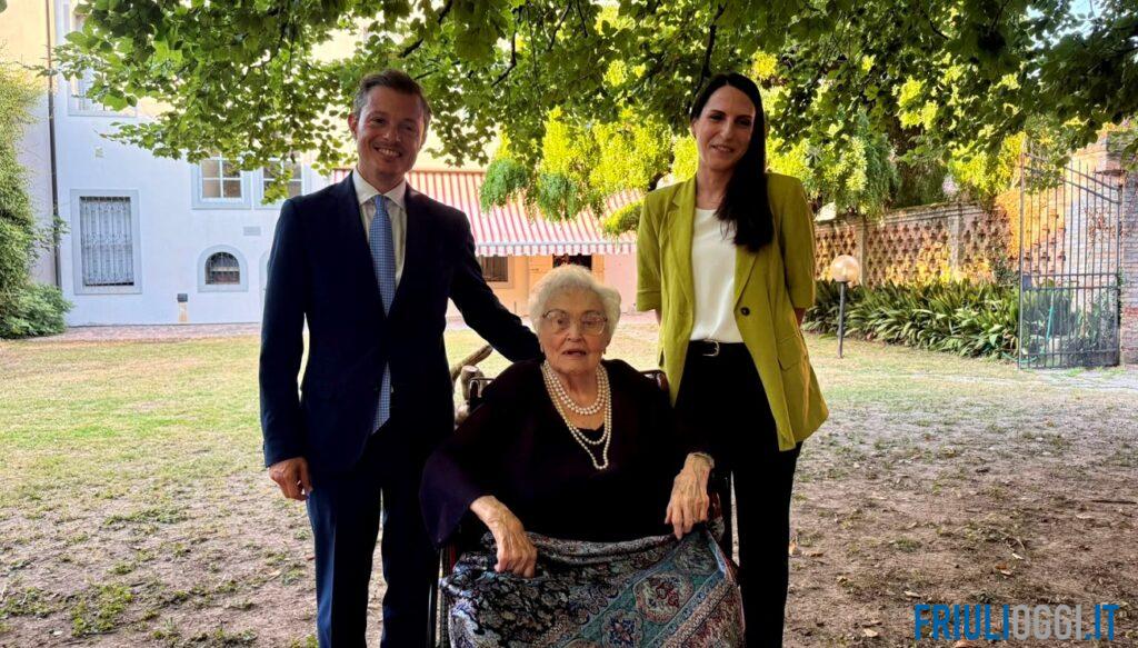Luisa Giavedoni Stroili compie 100 anni: la grande festa con la famiglia e gli auguri della città di Udine