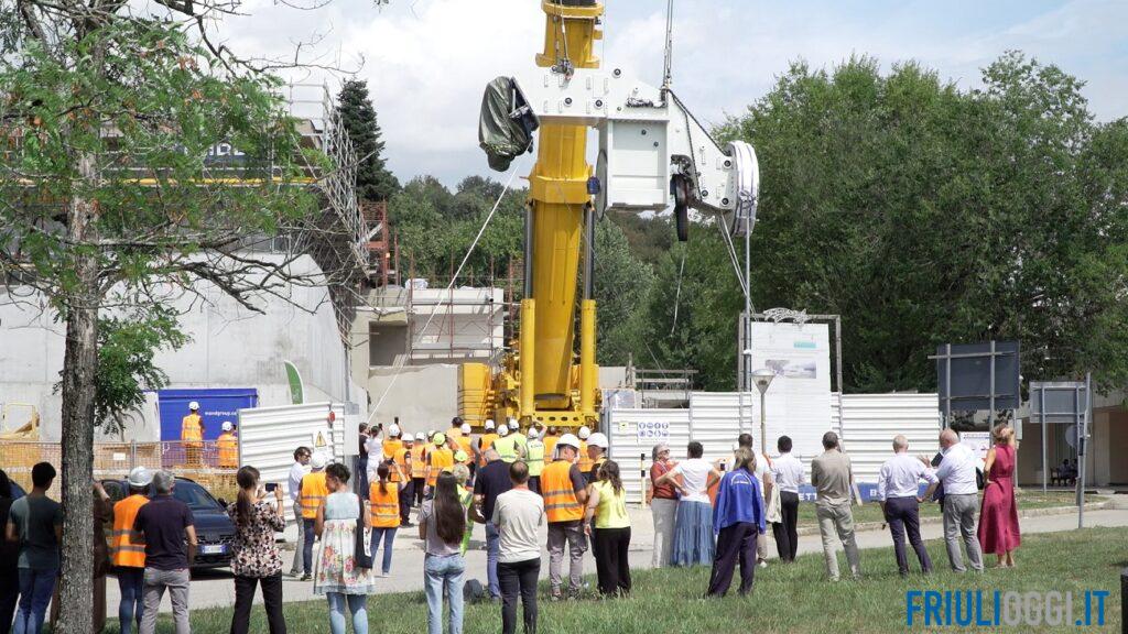 Protonterapia al Cro di Aviano, nel bunker arriva il gantry, il mega braccio da 75 tonnellate