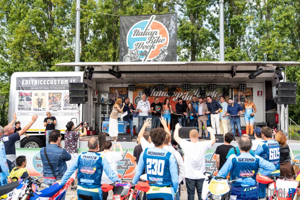 “L’Ispettore Coliandro” inaugura Italian Bike Week: “Adoro questo mondo”
