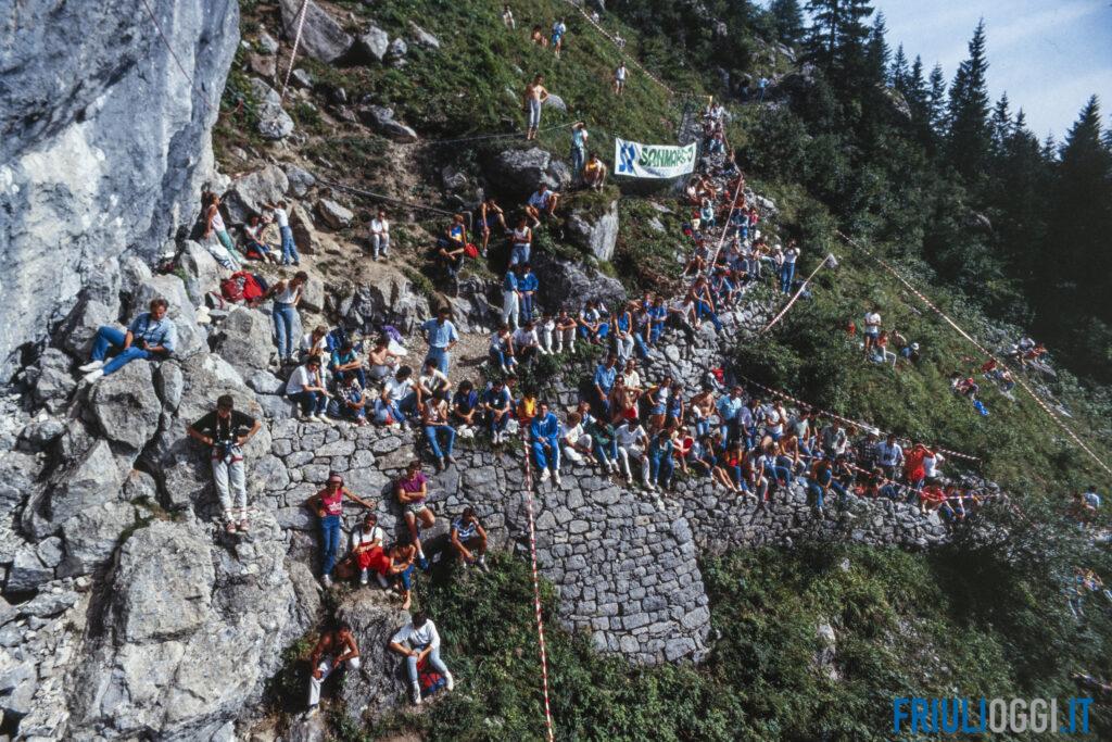 Arrampicarnia, mille climber e una paletta contro le tracce in montagna