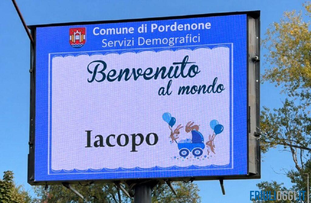 “Benvenuto al mondo”: a Pordenone i neonati hanno il loro nome sul maxischermo