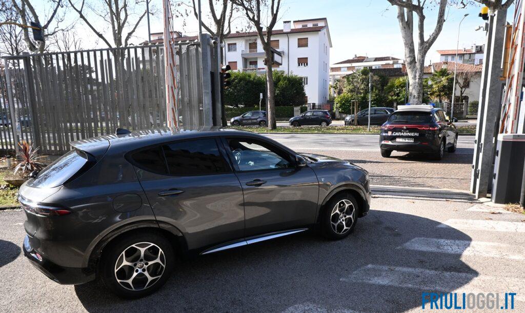 Finto carabiniere rapina un’anziana e fugge con i gioielli: arrestato un 27enne