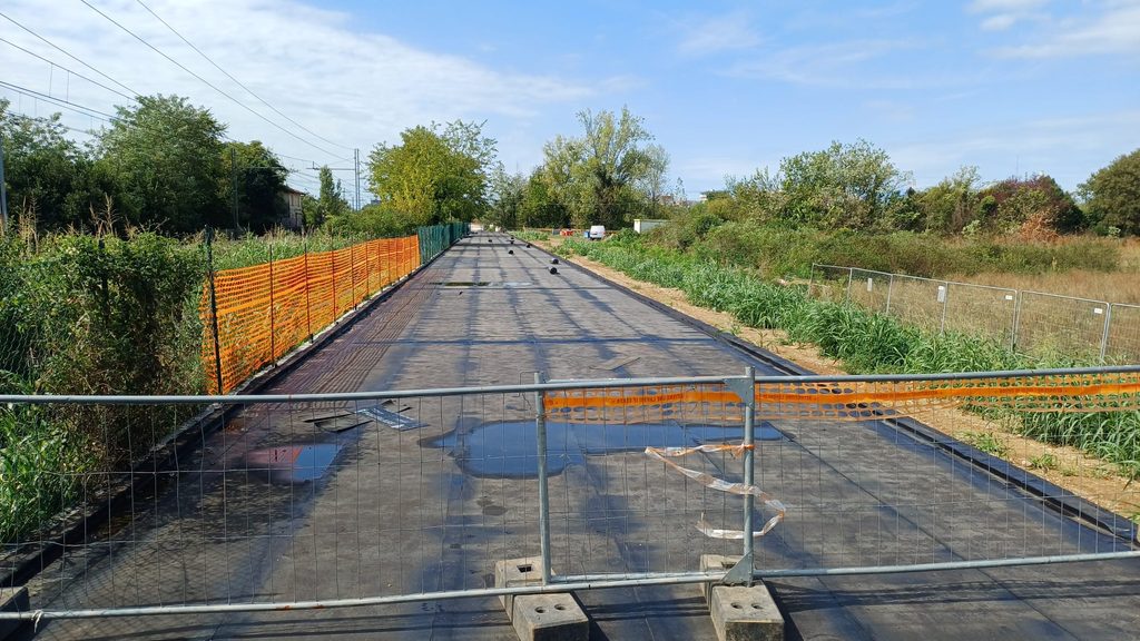 Ciclovia Udine-Campoformido, parte il secondo lotto: lavori sul ponte e limitazioni sull’A23