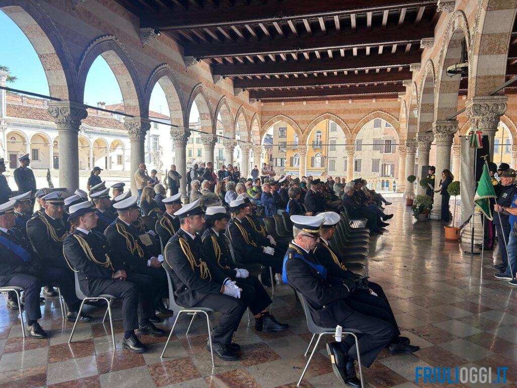 Blitz antidroga, salvataggi e indagini ambientali: premiati 23 agenti a Udine