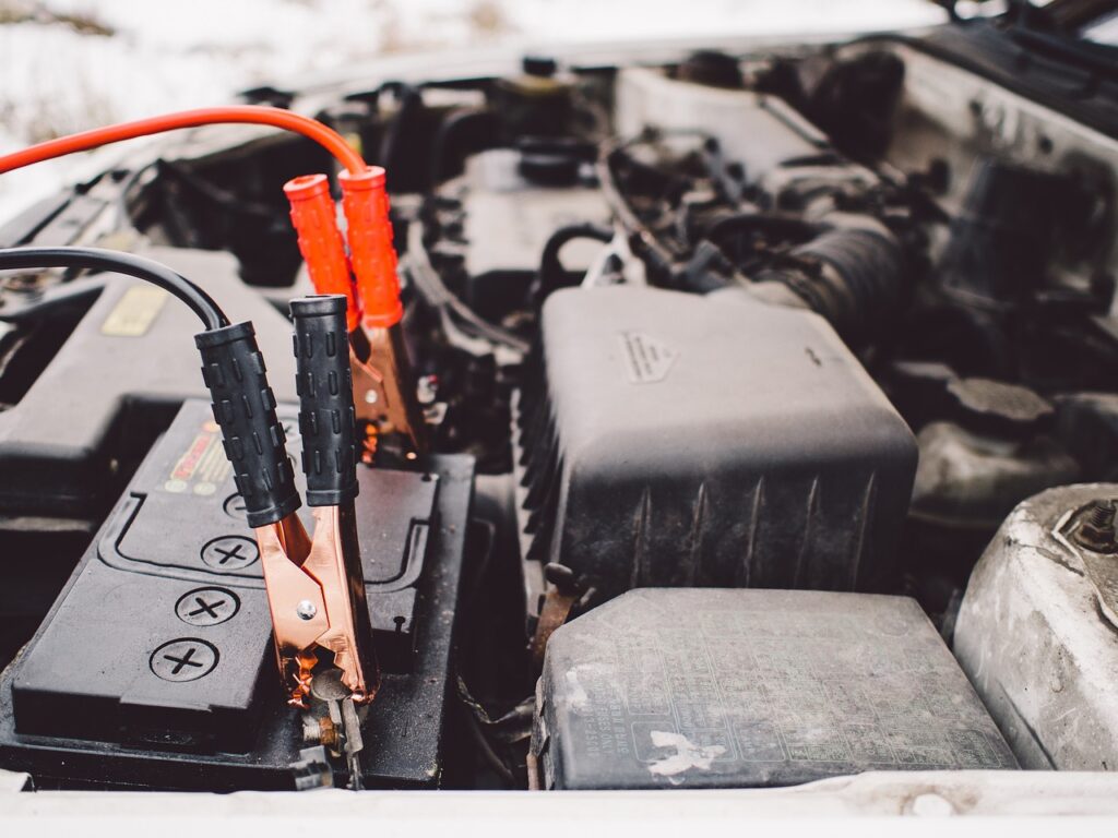 Il primo gelo friulano mette alla prova la batteria e i cavi giusti riaccendono il motore