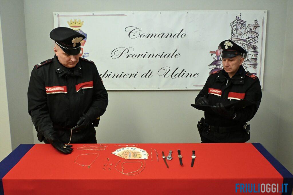 Si fingono carabinieri e derubano un’anziana di 15mila euro, poi la fuga in autostrada: arrestate