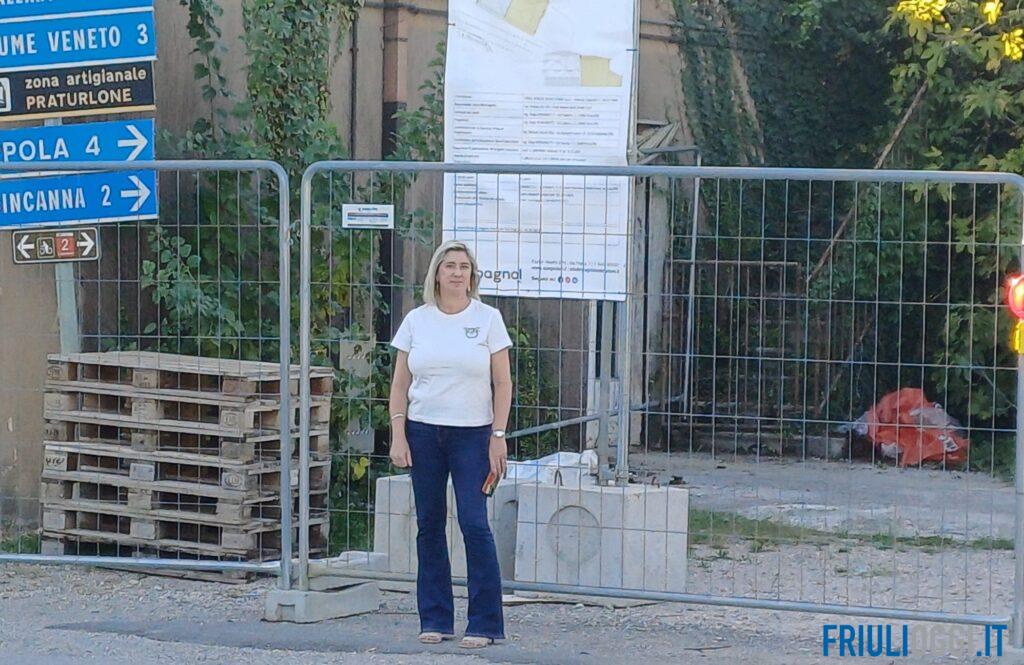 Parte il cantiere della nuova rotatoria di Bannia: via alla demolizione del fabbricato