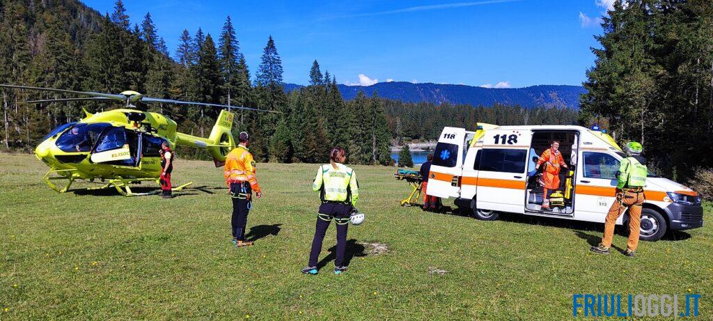 Malore in ferrata sul Mangart, escursionista recuperato in parete dall’elicottero